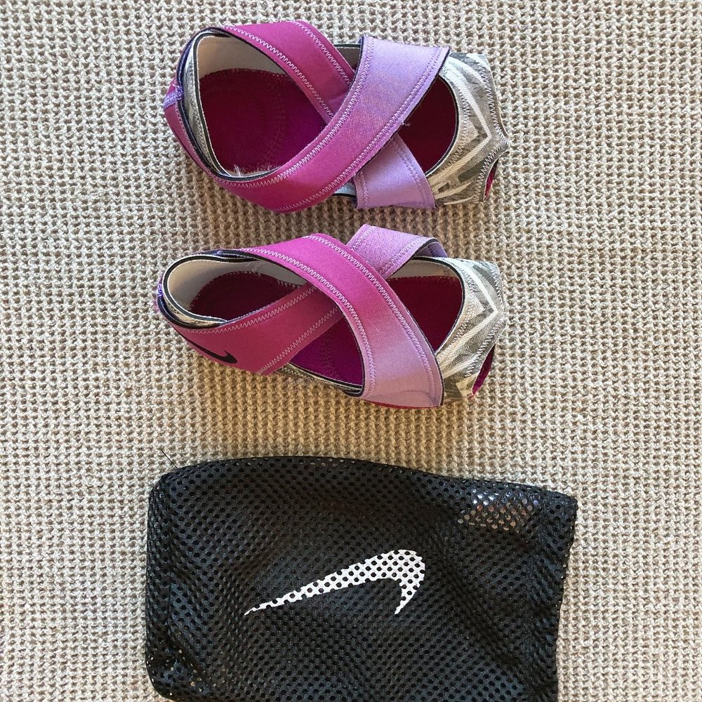 Nike Studio Wrap Barre Pilates Yoga Dance Shoes